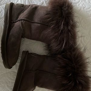 Women’s size 7 Australian Luxe Collective Foxy Short brown boot